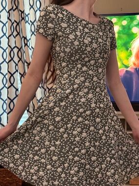 Classic Floral Short-Sleeve Fit & Flare Dress in Olive and White